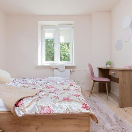 Mokotow Apartments Reytan By Noclegi Renters Warsaw Ngoại thất bức ảnh