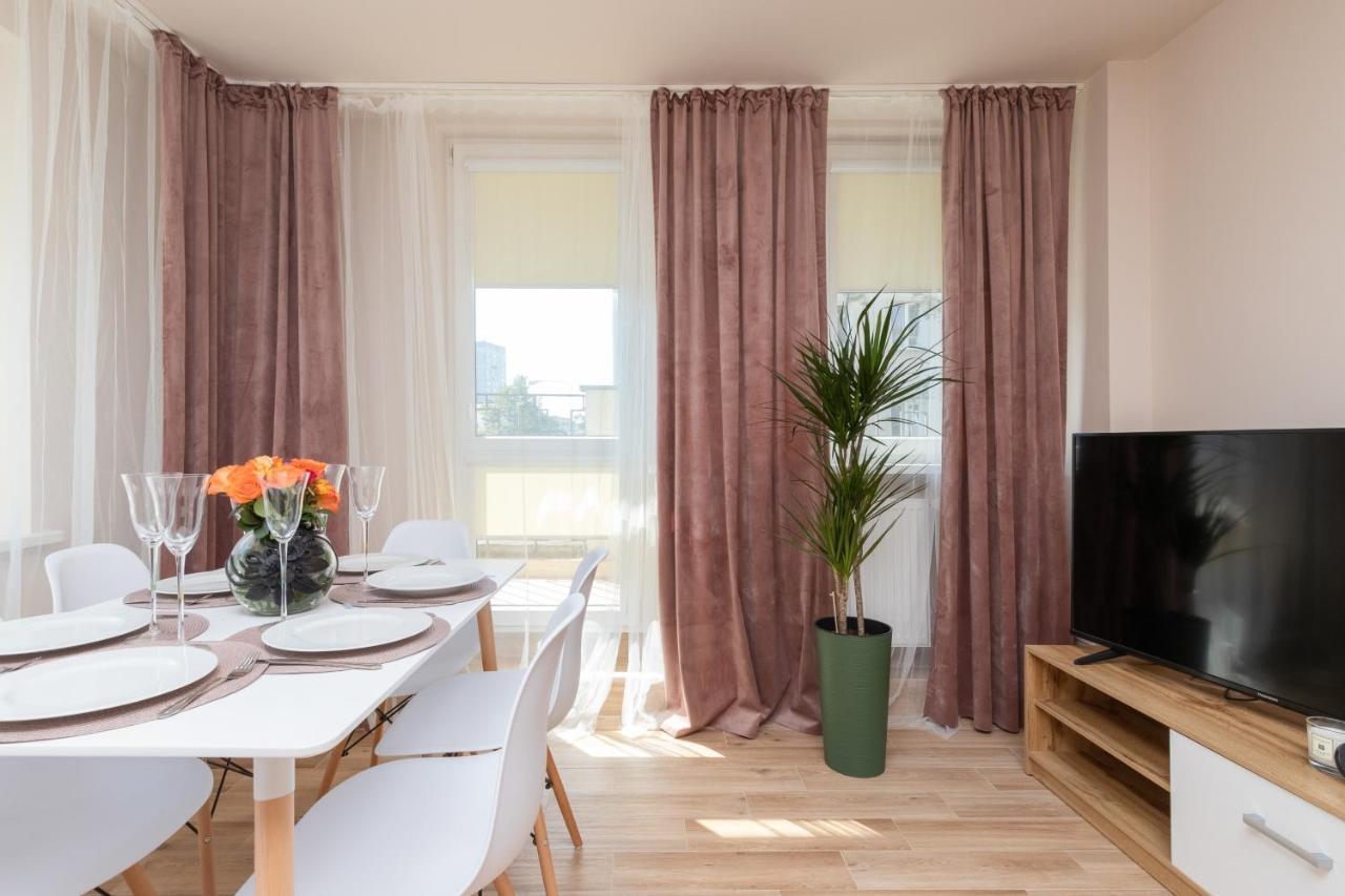 Mokotow Apartments Reytan By Noclegi Renters Warsaw Ngoại thất bức ảnh